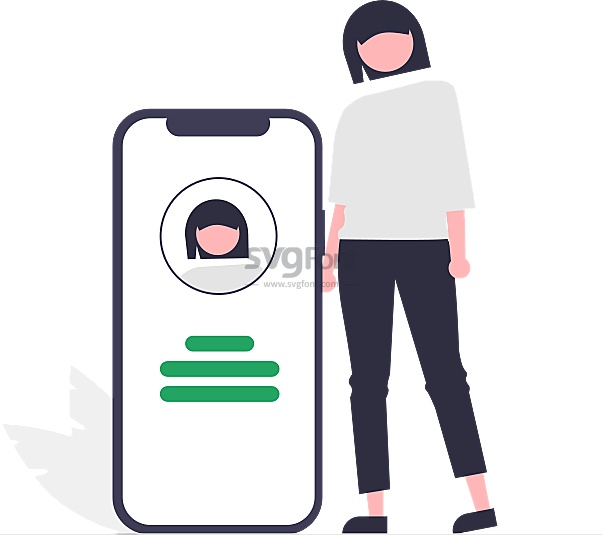 短发女子展示她的社交平台个人主页